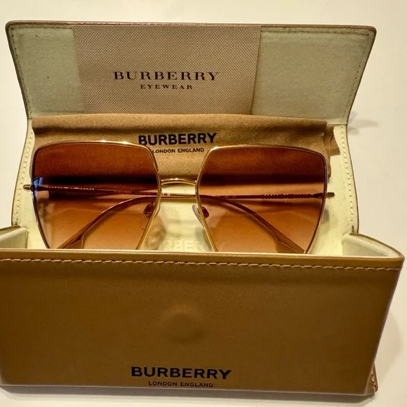 Burberry | Accessories | Burberry Rose Gold Sunglasses Be  display picture 1